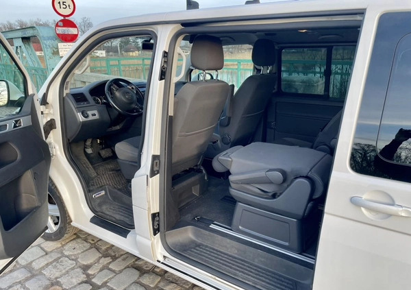 Volkswagen Multivan cena 119500 przebieg: 266000, rok produkcji 2015 z Wrocław małe 277